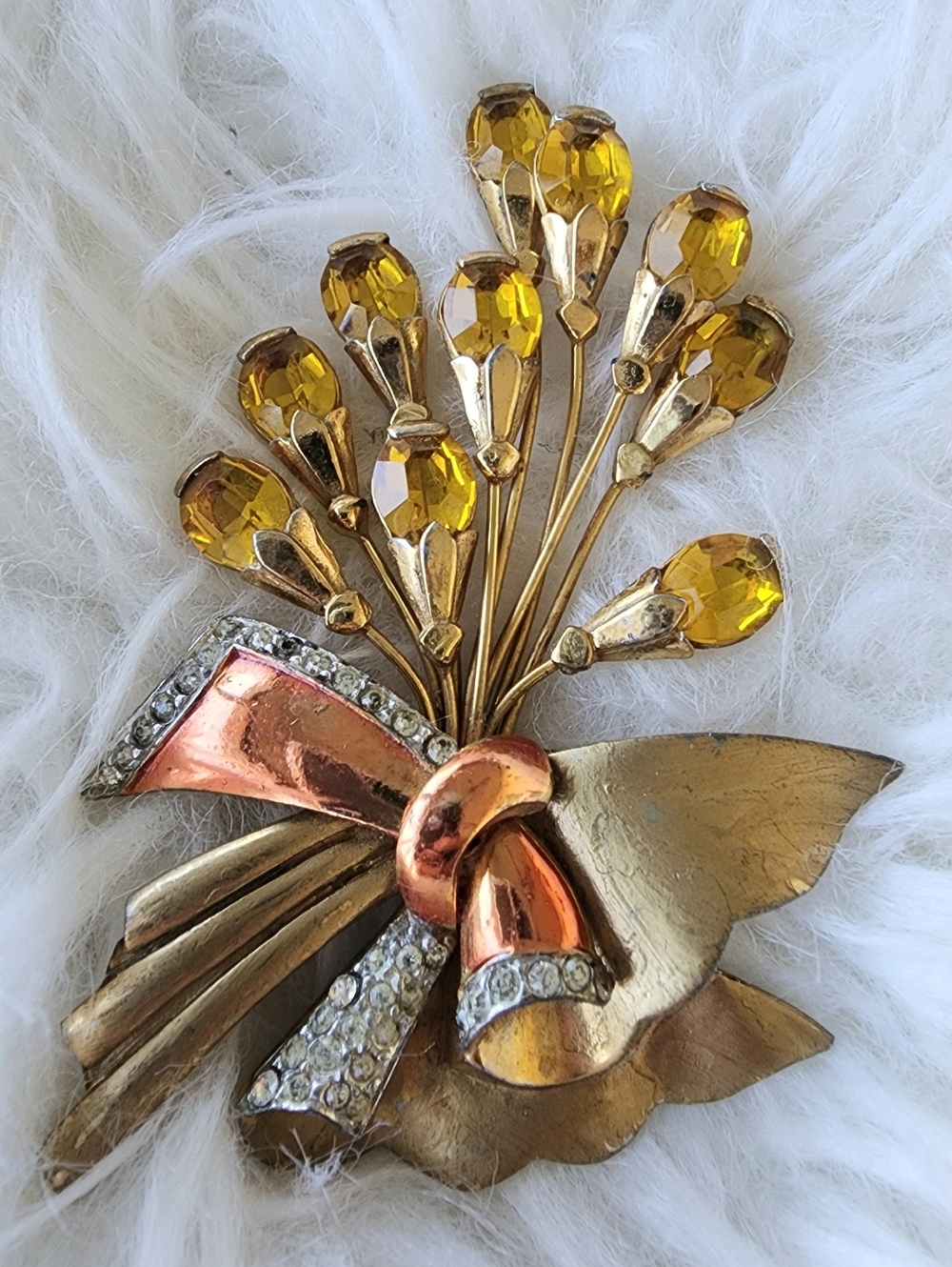 Vintage 1940s Gold-Tone Yellow Crystal Bouquet Brooch - Unbranded